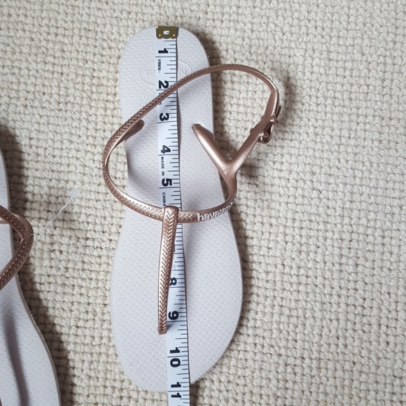 New Havaianas bronze cream t-strap thong sandals Size 11-11.5 - Picture 10 of 10